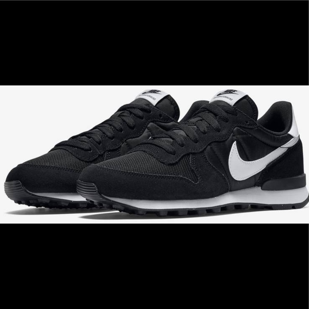 Nike Internationalist Shoes